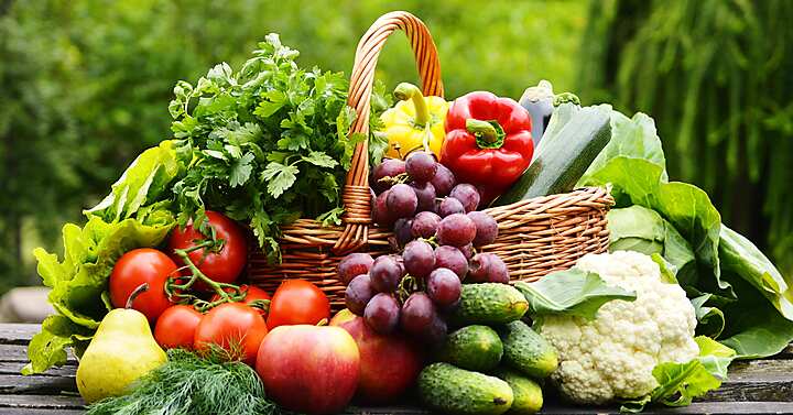 Cesto di frutta e verdura