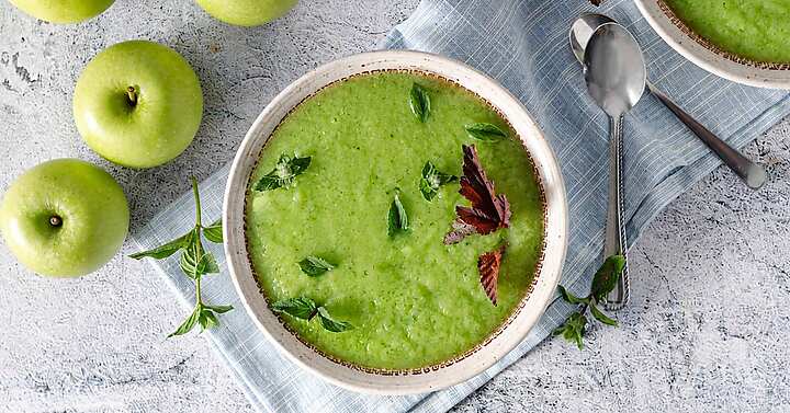 Zuppa di mele e zucchine
